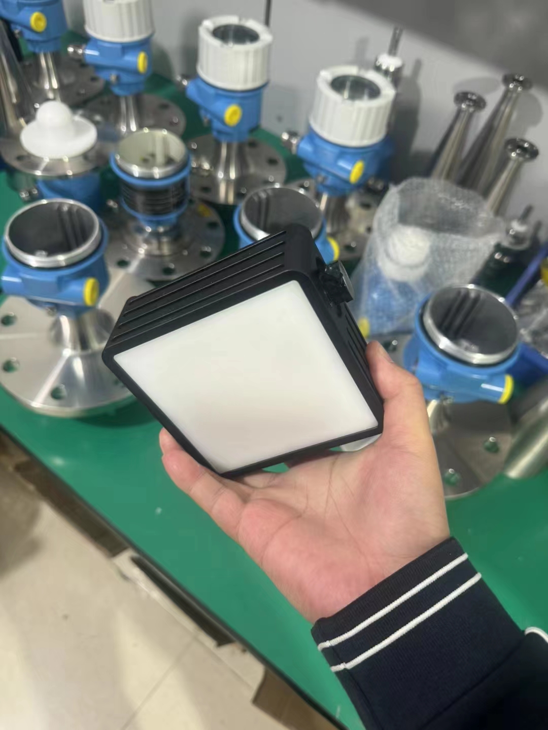 1704852038181120.jpg 8d8383ff5a20168d8ade19cf50a21f3.jpg